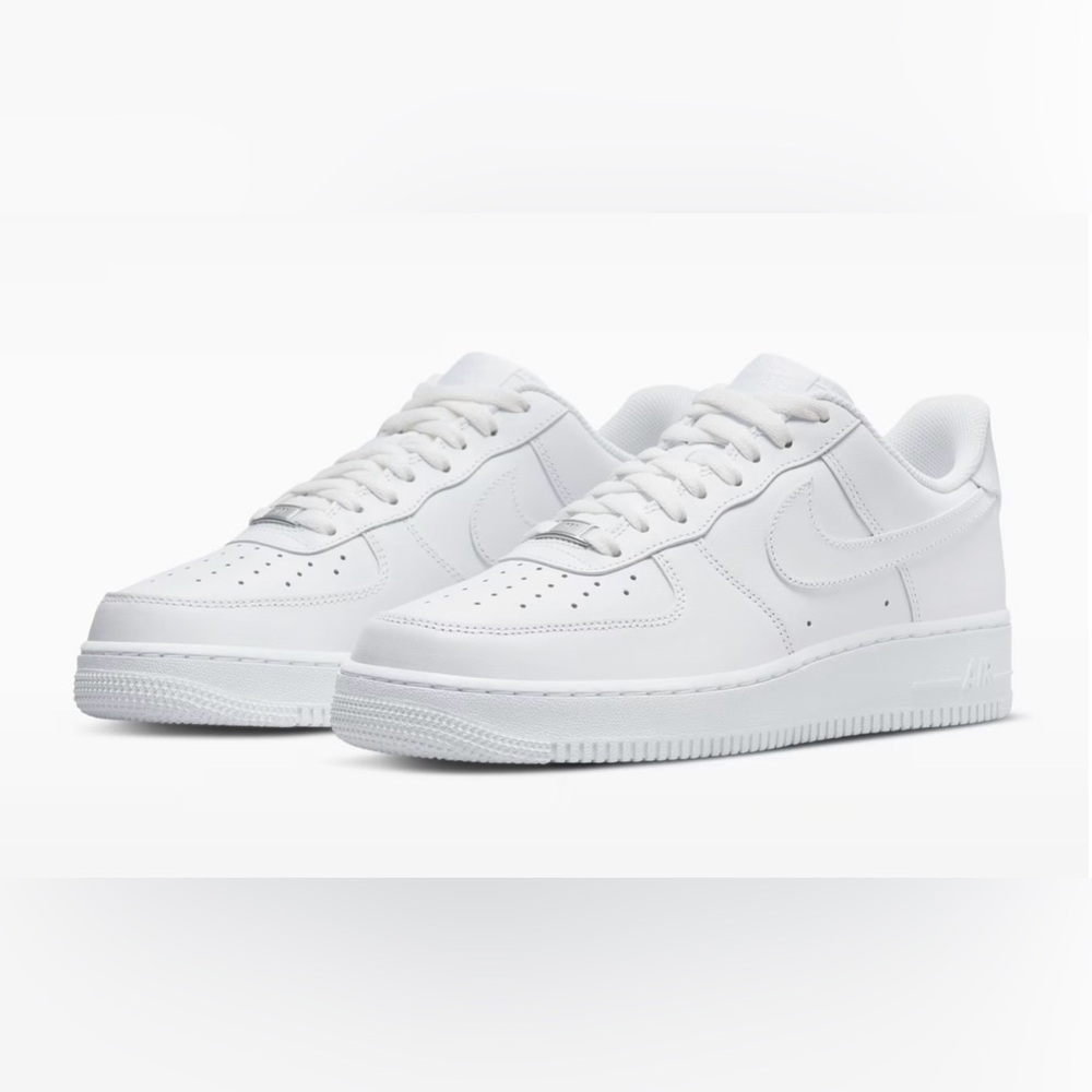‘07 Nike Air Force One Sneakers- White, Size 11